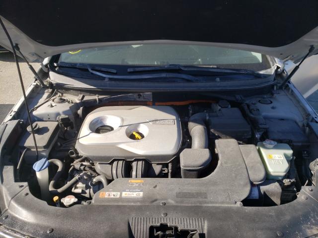 2016 Hyundai Sonata VIN KMHE24L17GA014179 Copart auction photo, rear end / minor dent/scratches damage thumbnail 7