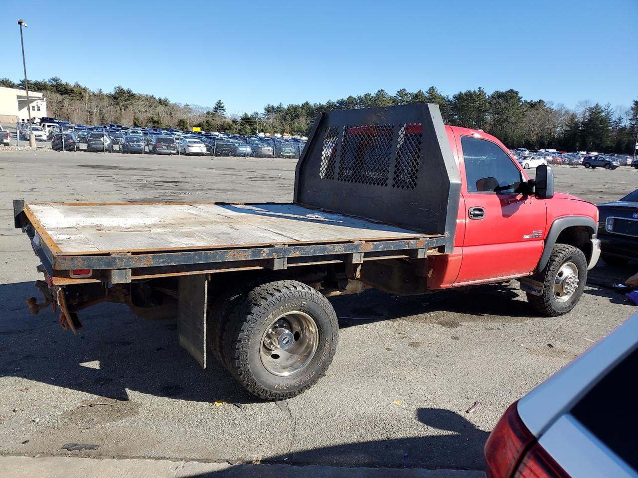 2003 GMC Sierra VIN 1GDJK341X3E201586 Copart auction photo, rear end damage thumbnail 3