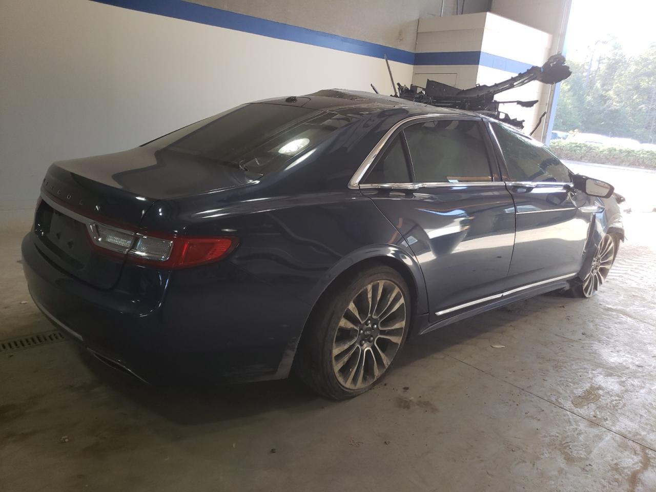 2017 Lincoln Continental VIN 1LN6L9SP0H5617408 Copart auction photo, rollover damage thumbnail 3