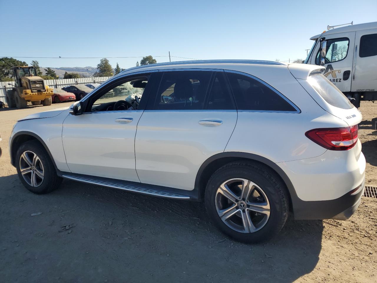 2018 Mercedes-Benz GLC VIN WDC0G4KB0JV018577 Copart auction photo, front end damage thumbnail 2