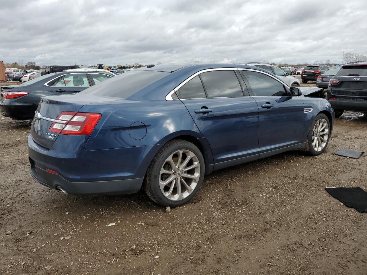 2016 Ford Taurus VIN 1FAHP2J86GG112890 Copart auction photo, front end damage thumbnail 3