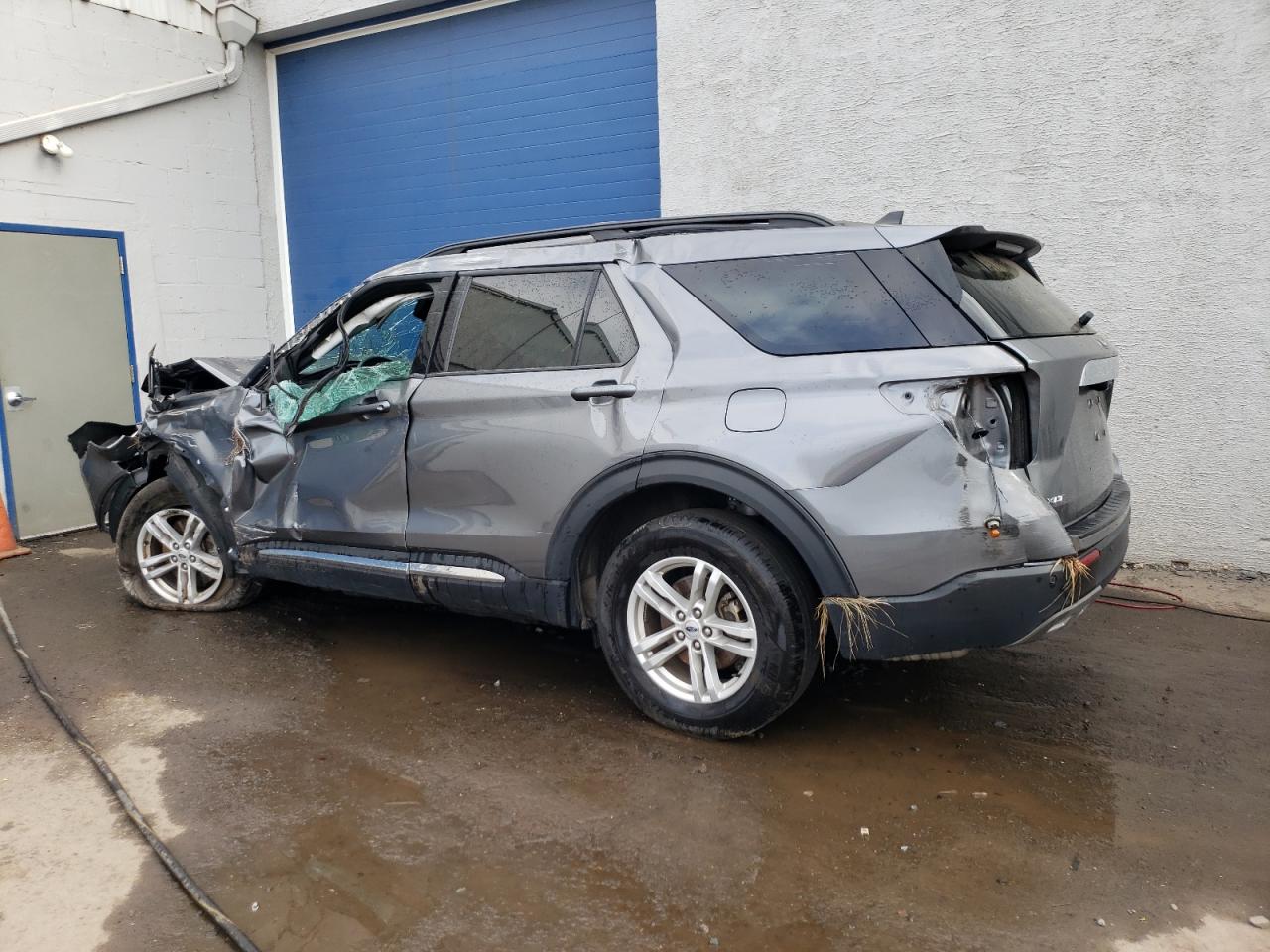 2023 Ford Explorer VIN 1FMSK8DH9PGB43348 Copart auction photo, biohazard/chemical / front end damage thumbnail 2