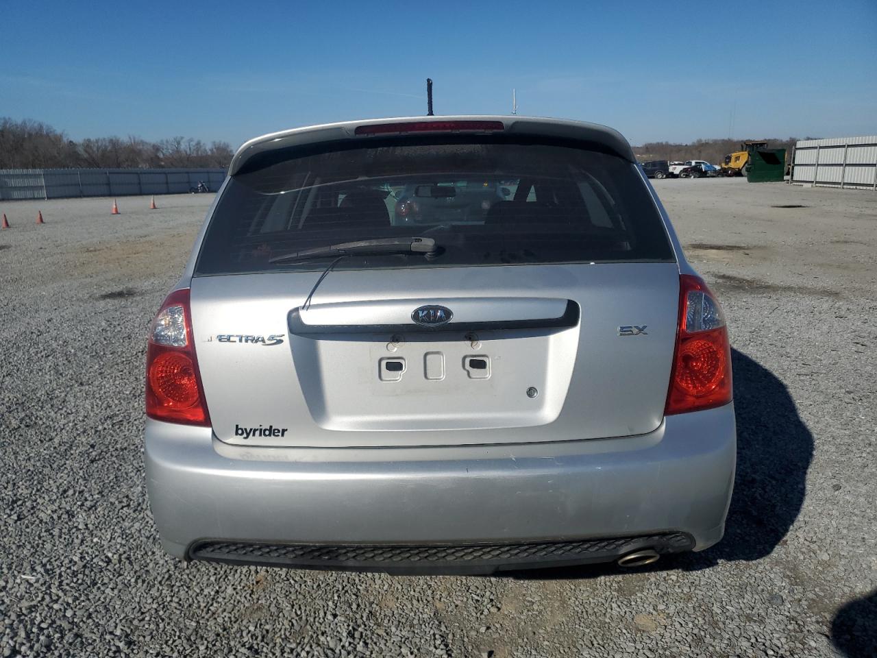 2008 KIA Spectra VIN KNAFE161285017900 Copart auction photo, front end / side damage thumbnail 6
