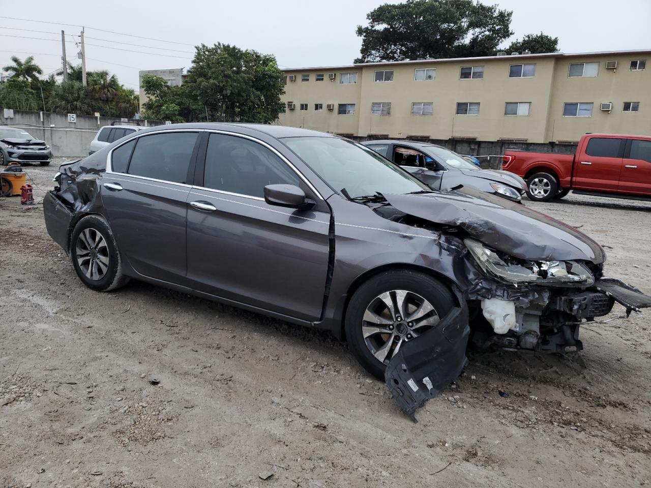 2015 Honda Accord VIN 1HGCR2F35FA031913 Copart auction photo, front end / rear end damage thumbnail 4