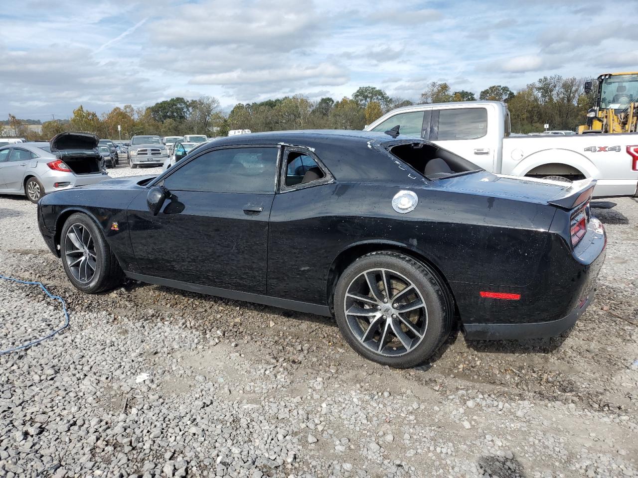 2018 Dodge Challenger VIN 2C3CDZFJ1JH142087 Copart auction photo, vandalism damage thumbnail 2