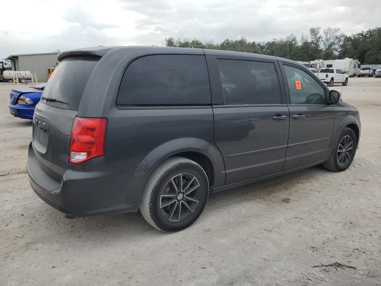 2017 Dodge Caravan VIN 2C4RDGCG7HR612159 Copart auction photo, burn - engine damage thumbnail 3