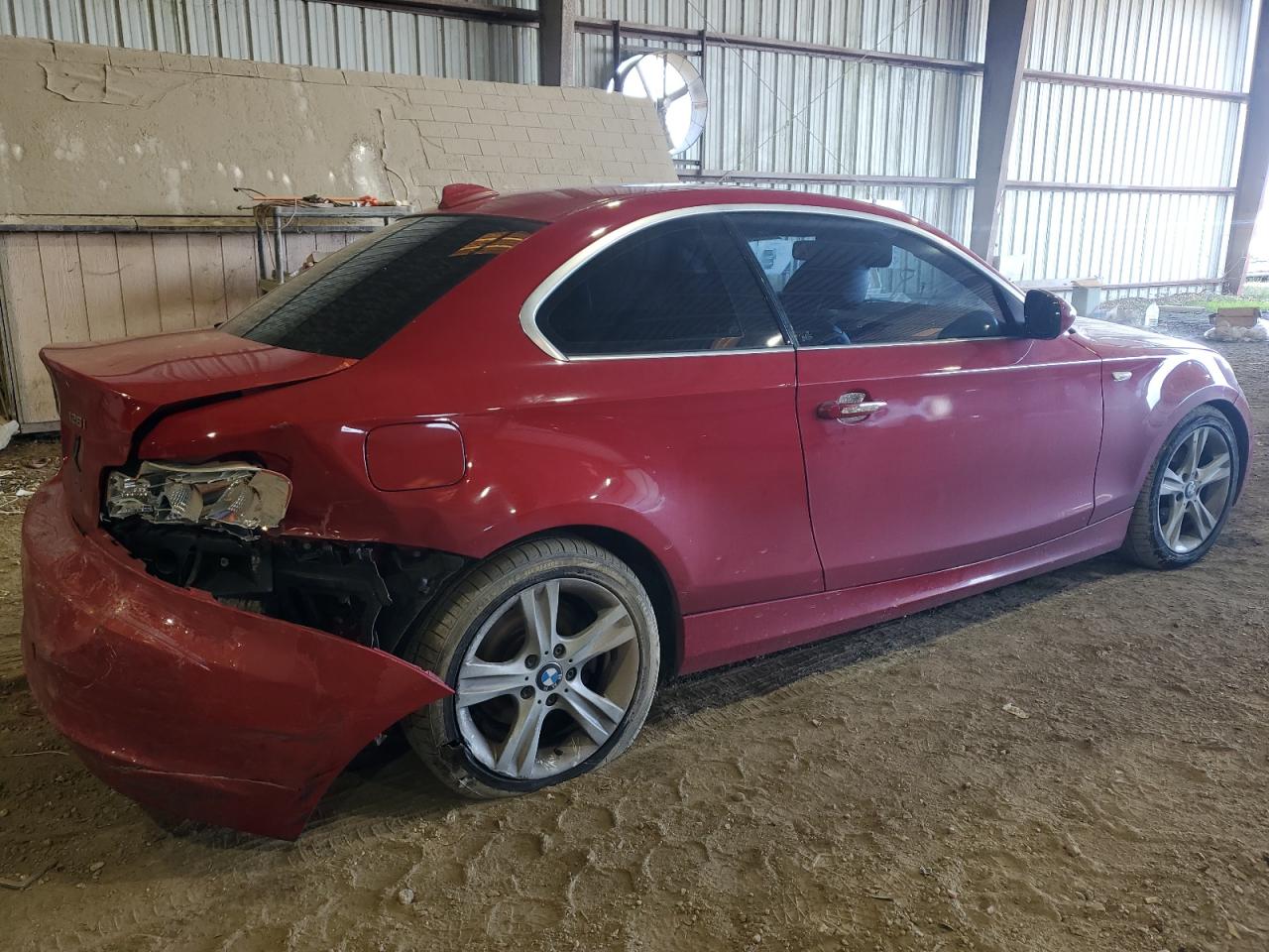 2012 BMW 1er VIN WBAUP7C51CVP23292 Copart auction photo, rear end / minor dent/scratches damage thumbnail 3