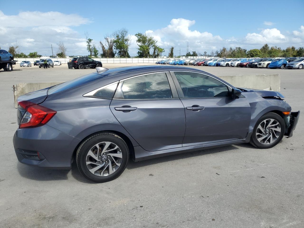 2017 Honda Civic VIN 2HGFC2F72HH541044 Copart auction photo, front end / side damage thumbnail 3