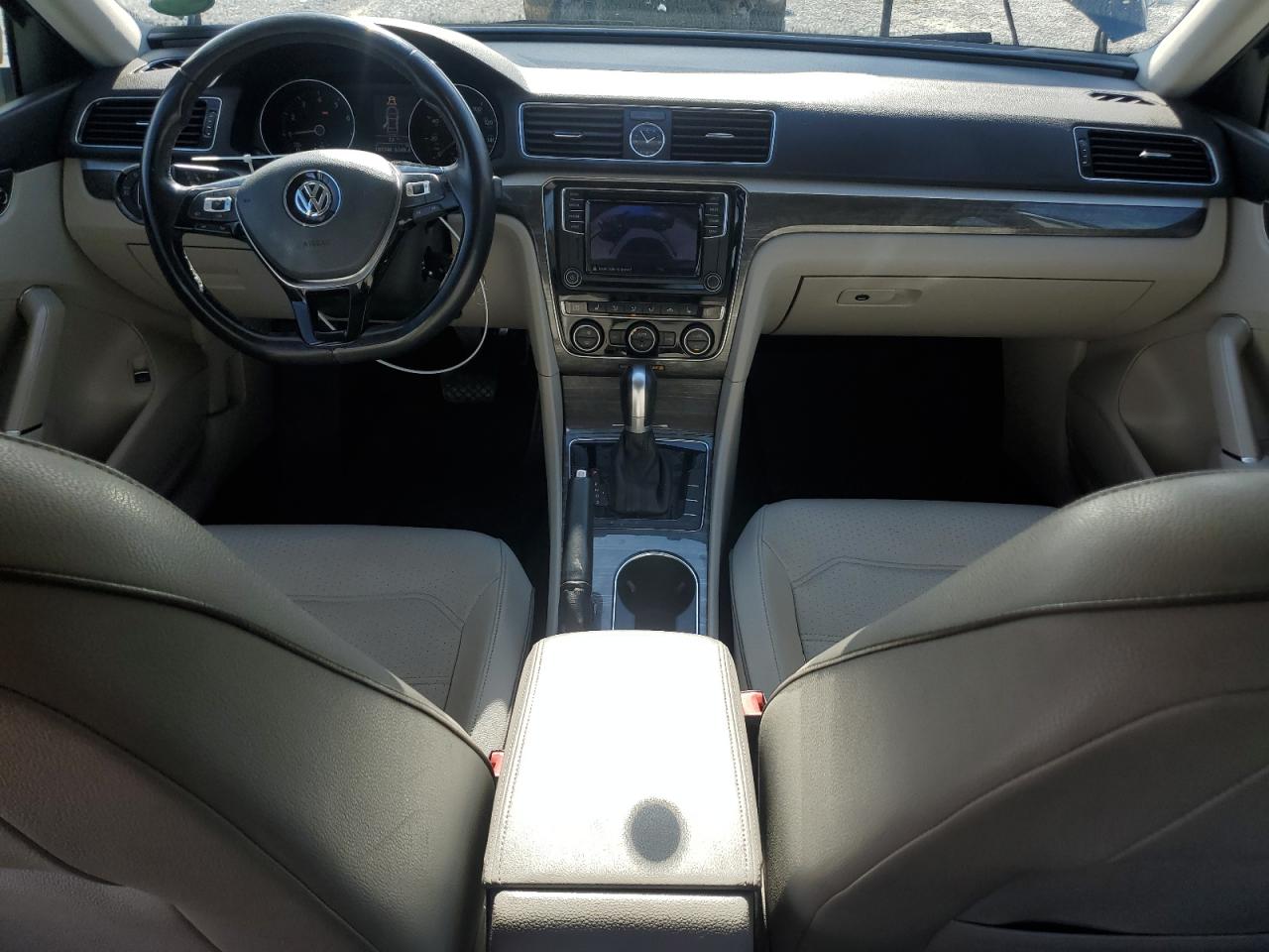 2016 Volkswagen Passat VIN 1VWBS7A34GC034033 Copart auction photo, front end damage thumbnail 8