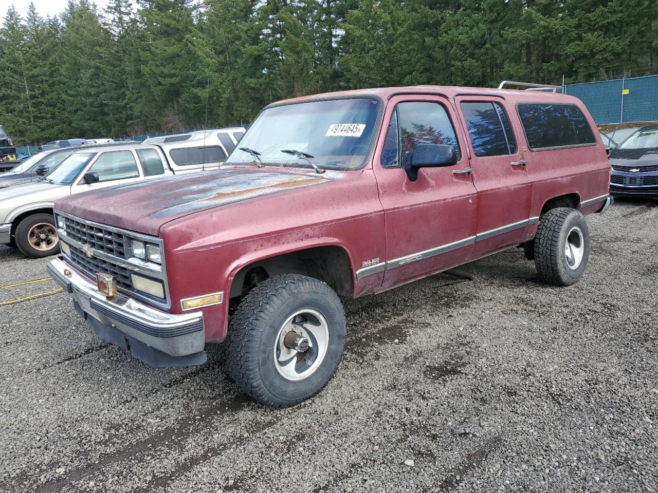 1990 Chevrolet Suburban VIN 1GNEV16K1LF120503 - Copart auction photo