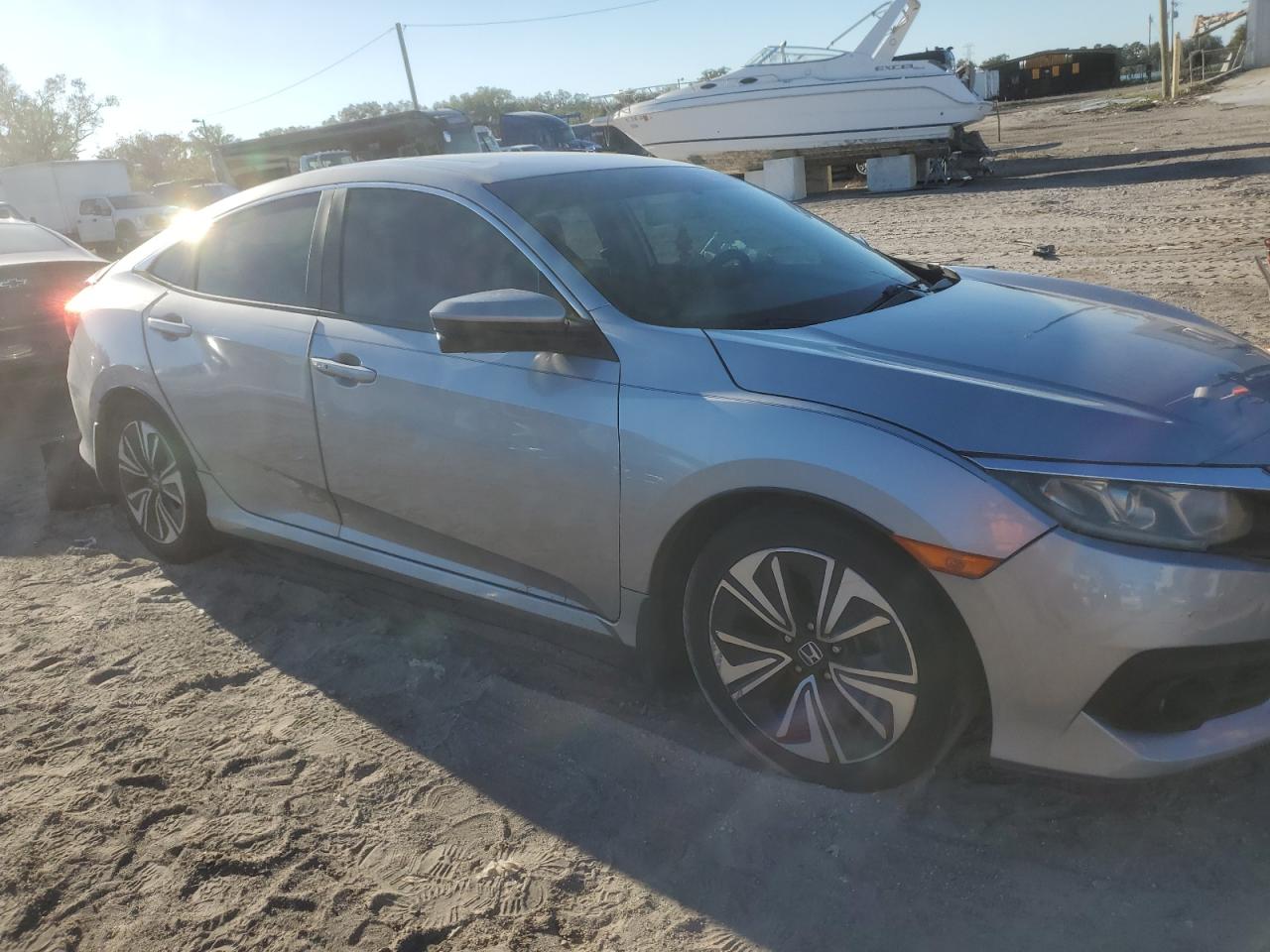 2016 Honda Civic VIN 19XFC1F30GE005645 Copart auction photo, front end damage thumbnail 4