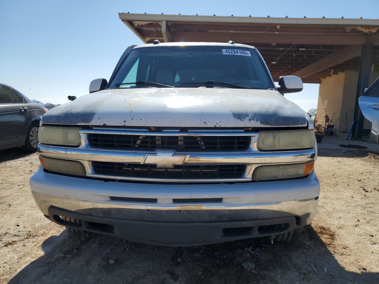 2004 Chevrolet Tahoe VIN 1GNEC13Z24J136649 Copart auction photo, side / front end damage thumbnail 5