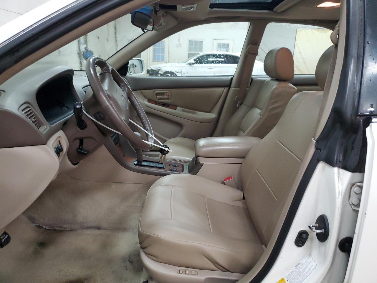 1999 Lexus ES VIN JT8BF28G2X0157932 Copart auction photo, front end / minor dent/scratches damage thumbnail 7