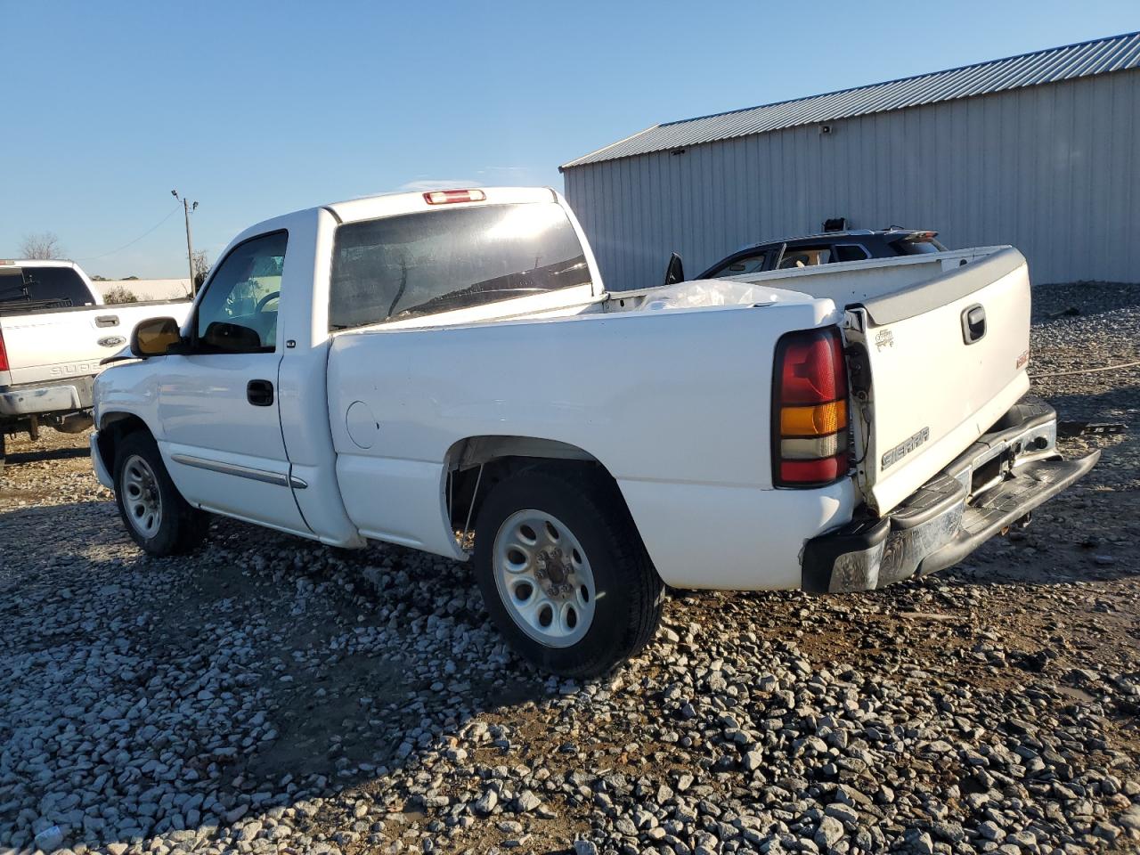 2005 GMC Sierra VIN 1GTEC14V25Z247208 Copart auction photo, all over damage thumbnail 2