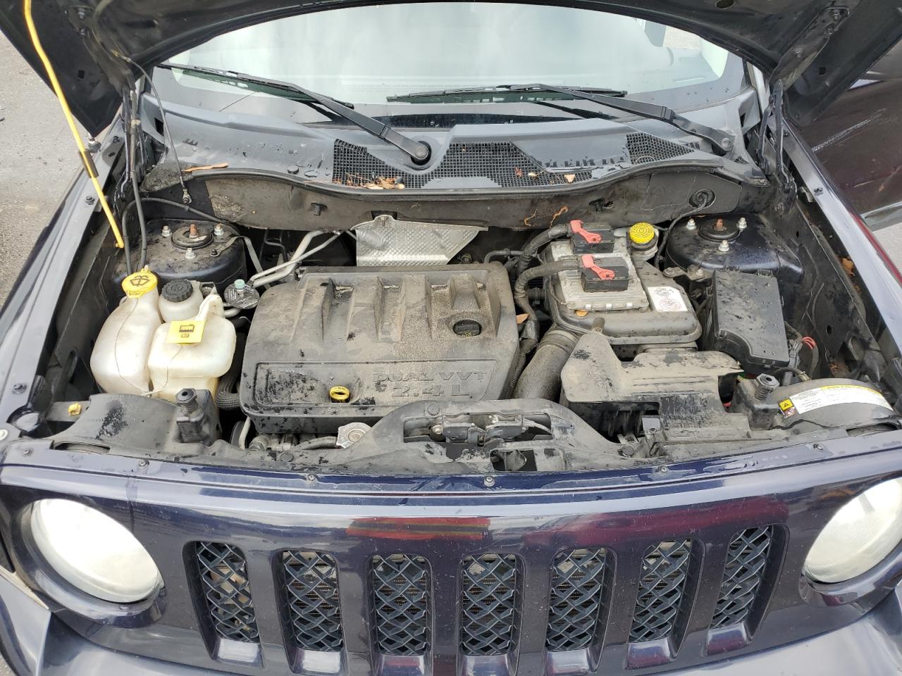 2011 Jeep Liberty (Patriot) VIN 1J4NT4GB6BD226920 Copart auction photo, rear end / side damage thumbnail 12