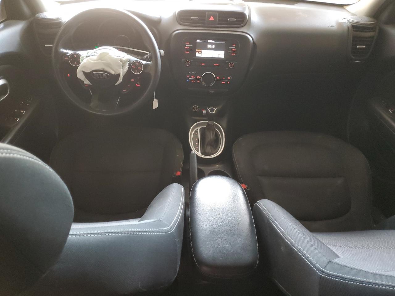 2017 KIA Soul VIN KNDJP3A59H7467545 Copart auction photo, front end / hail damage thumbnail 8