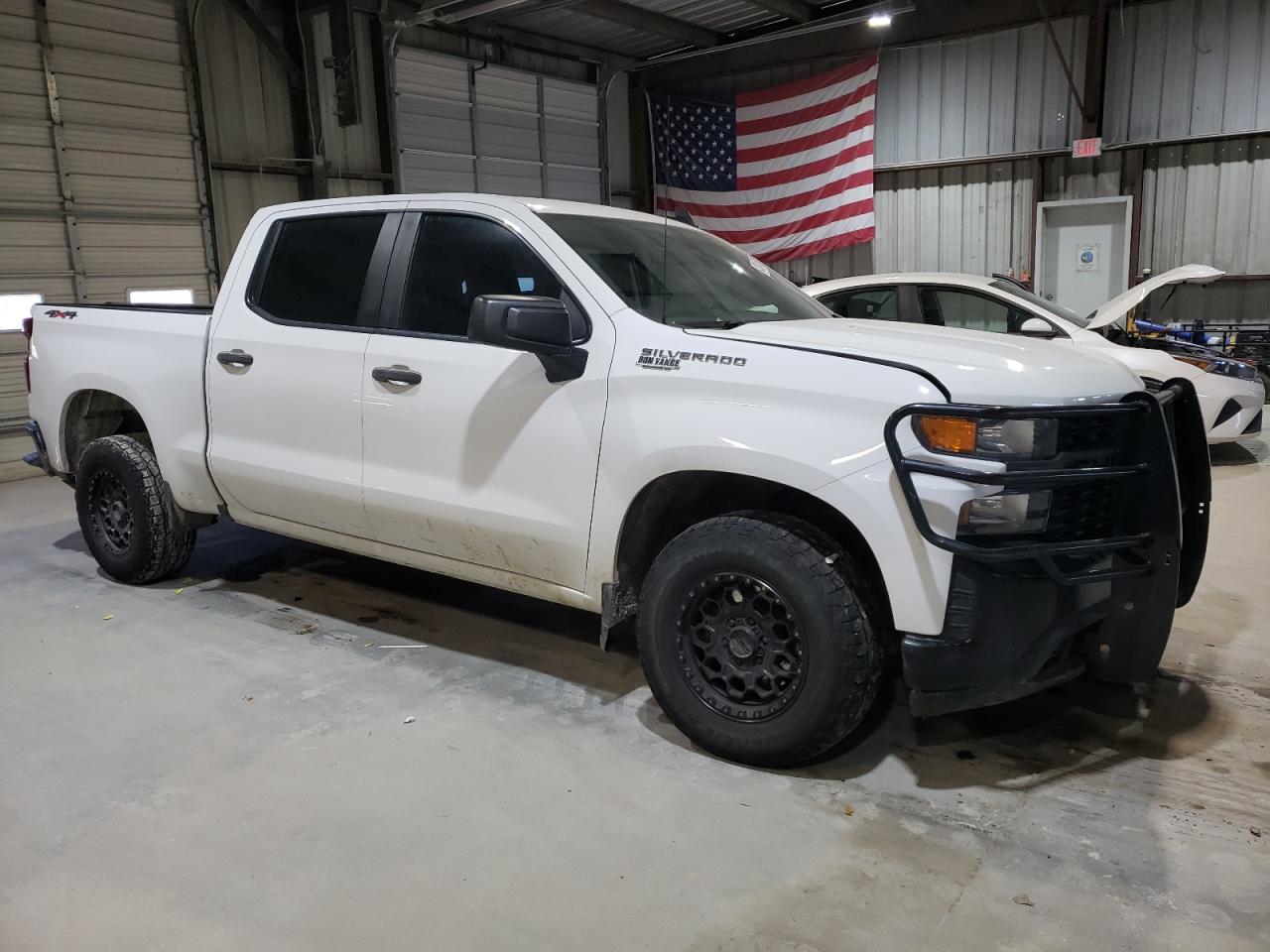 2019 Chevrolet Silverado VIN 3GCUYAEF5KG216387 Copart auction photo, front end / side damage thumbnail 4