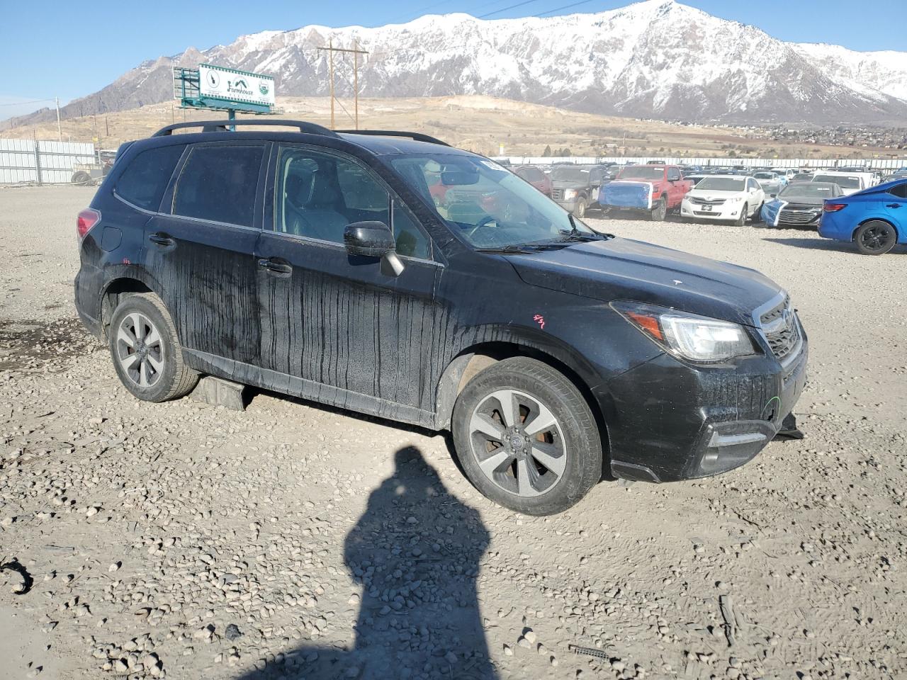 2017 Subaru Forester VIN JF2SJARC3HH477366 Copart auction photo, front end / side damage thumbnail 4