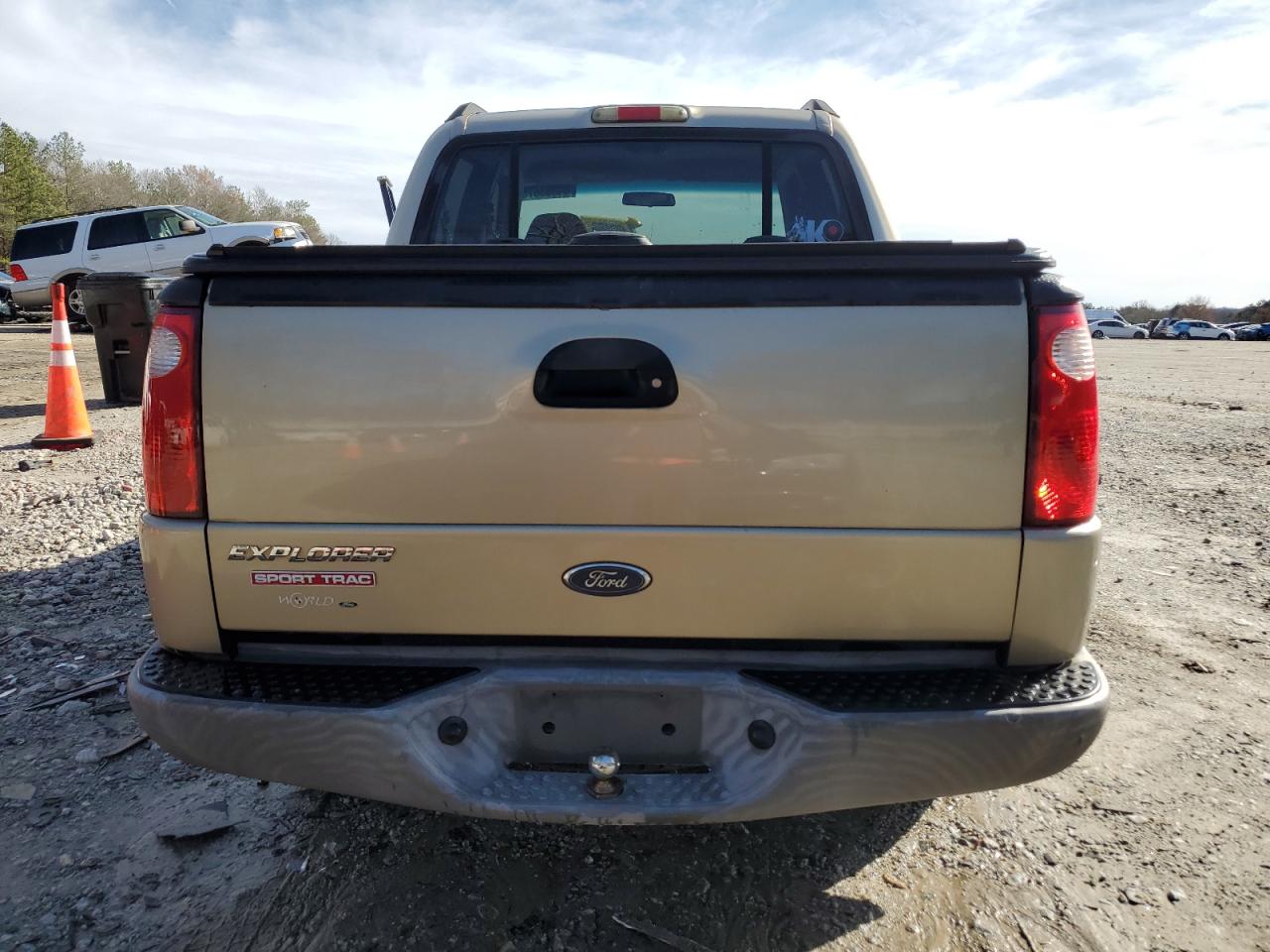 2002 Ford Explorer VIN 1FMZU67E92UD41145 Copart auction photo, front end damage thumbnail 6