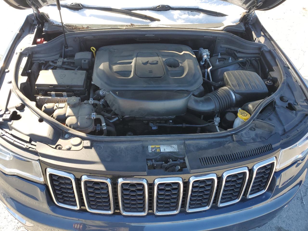 2020 Jeep Grand Cherokee VIN 1C4RJFBGXLC224610 Copart auction photo, minor dent/scratches damage thumbnail 12