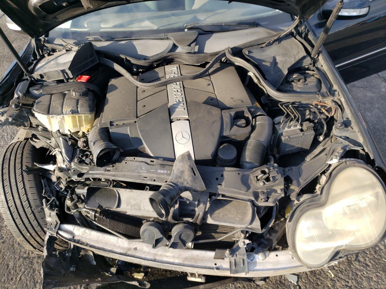 2002 Mercedes-Benz C-klasse VIN WDBRF61J82F226446 Copart auction photo, front end damage thumbnail 12