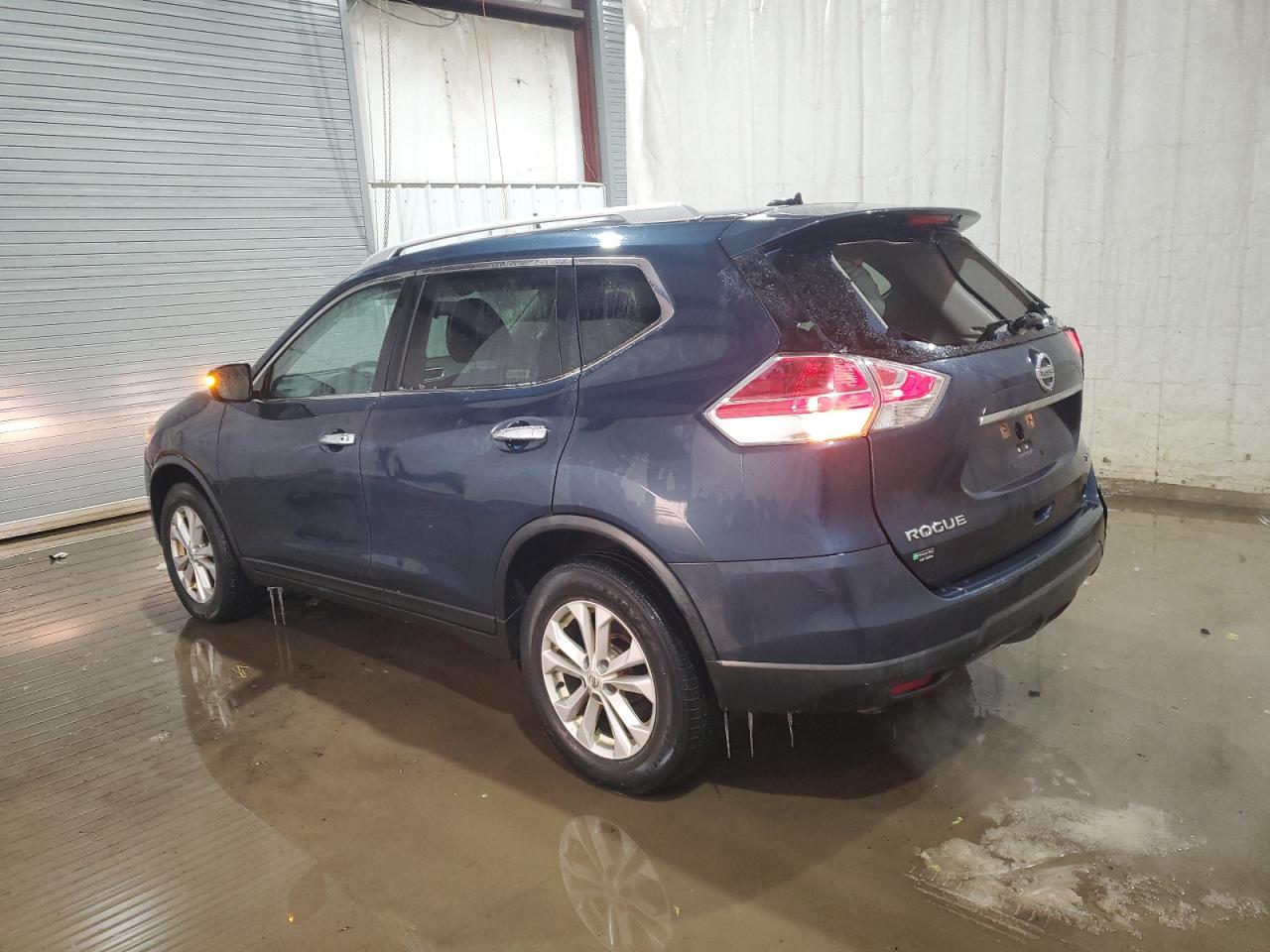 2016 Nissan Rogue VIN KNMAT2MV5GP710185 Copart auction photo, rear end damage thumbnail 2