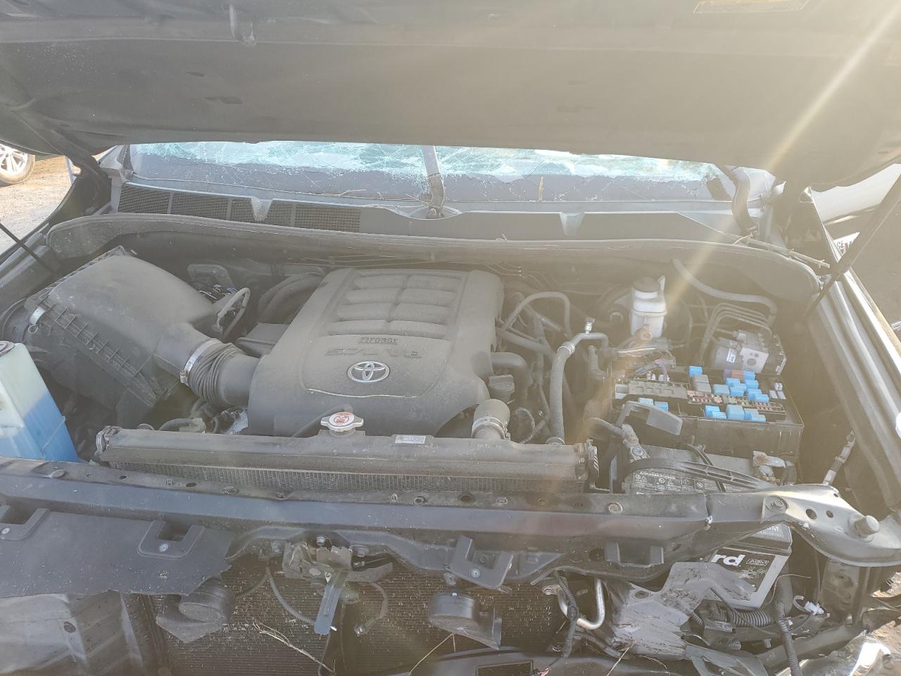 2019 Toyota Tundra VIN 5TFHY5F17KX802595 Copart auction photo, front end / side damage thumbnail 11
