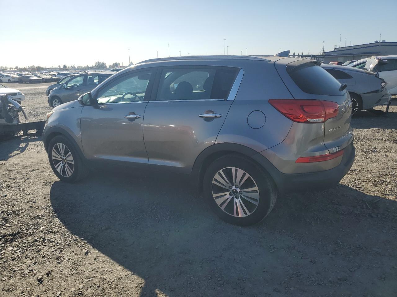 2015 KIA Sportage VIN KNDPC3AC4F7711183 Copart auction photo, minor dent/scratches damage thumbnail 2