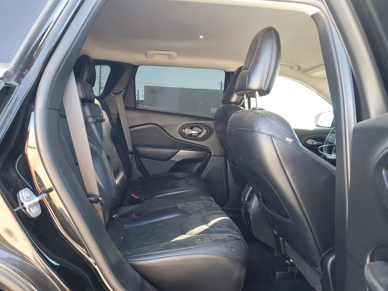 2019 Jeep Grand Cherokee VIN 1C4PJLDB8KD233130 Copart auction photo, front end / undercarriage damage thumbnail 11