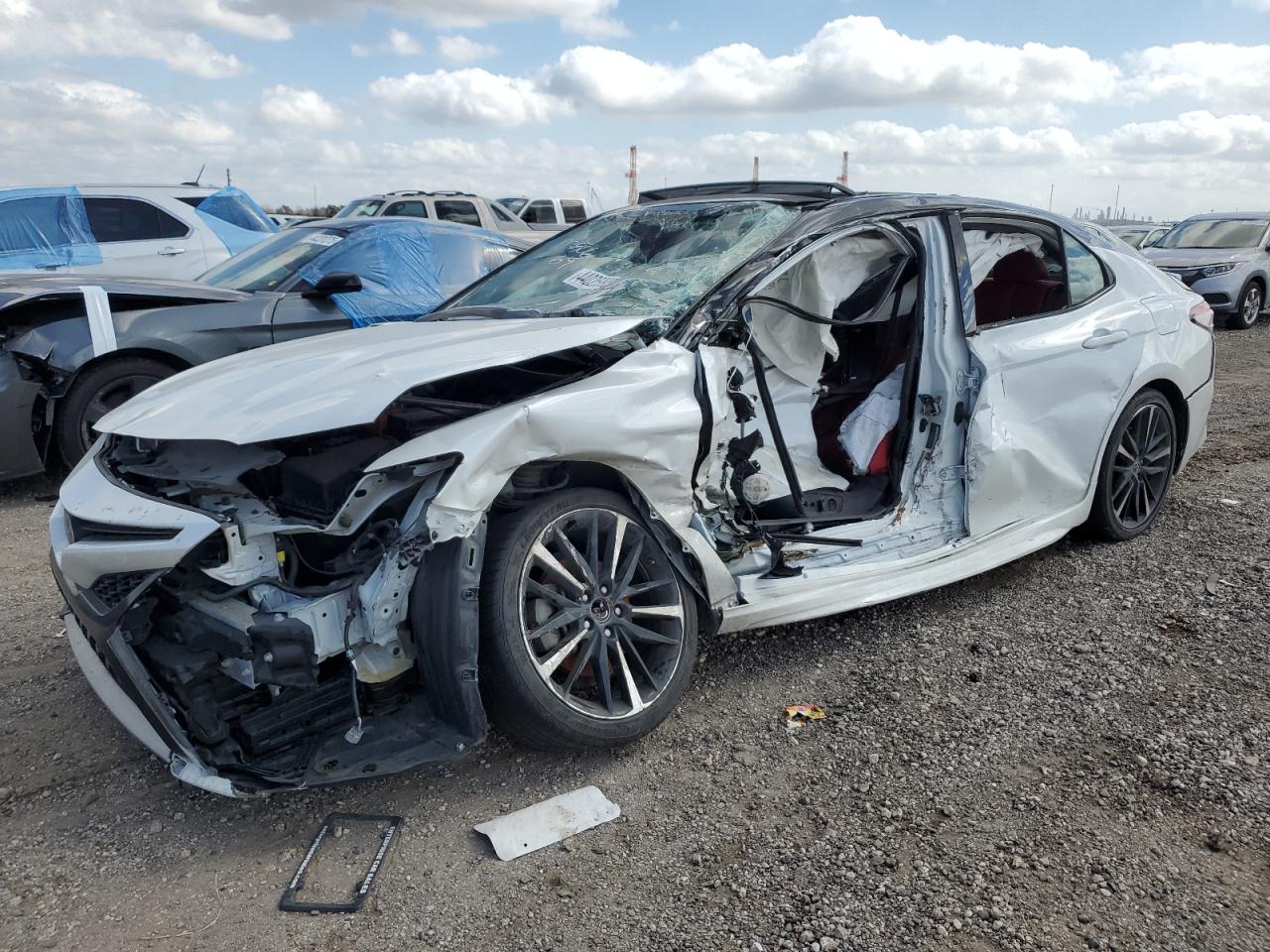 2019 Toyota Camry VIN 4T1B61HK5KU258315