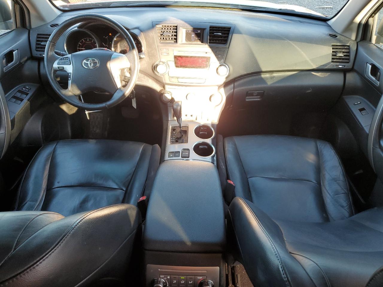 2012 Toyota Highlander VIN 5TDBK3EH6CS158332 Copart auction photo, front end damage thumbnail 8
