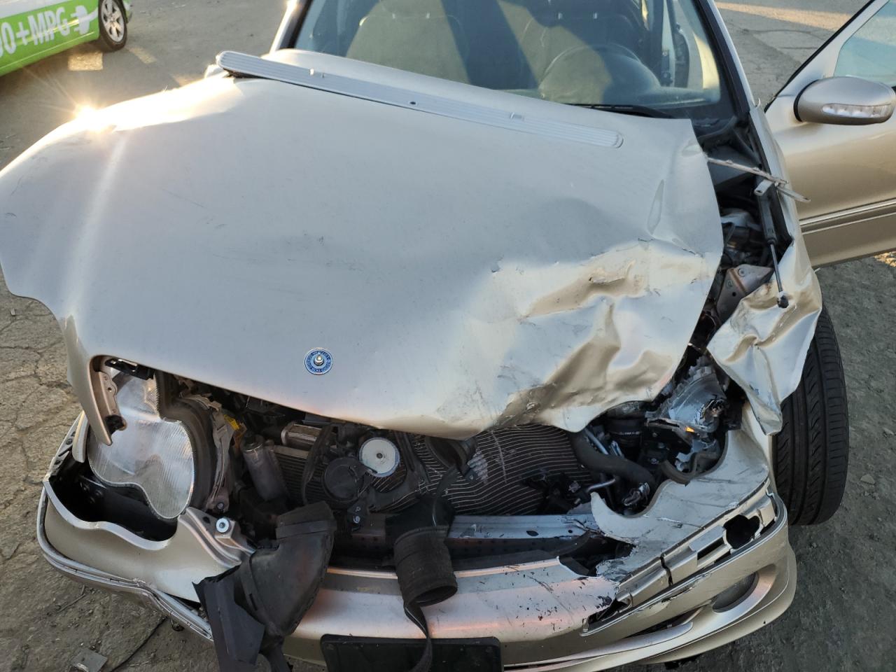 2004 Mercedes-Benz C-klasse VIN WDBRF40J14F485417 Copart auction photo, front end damage thumbnail 11