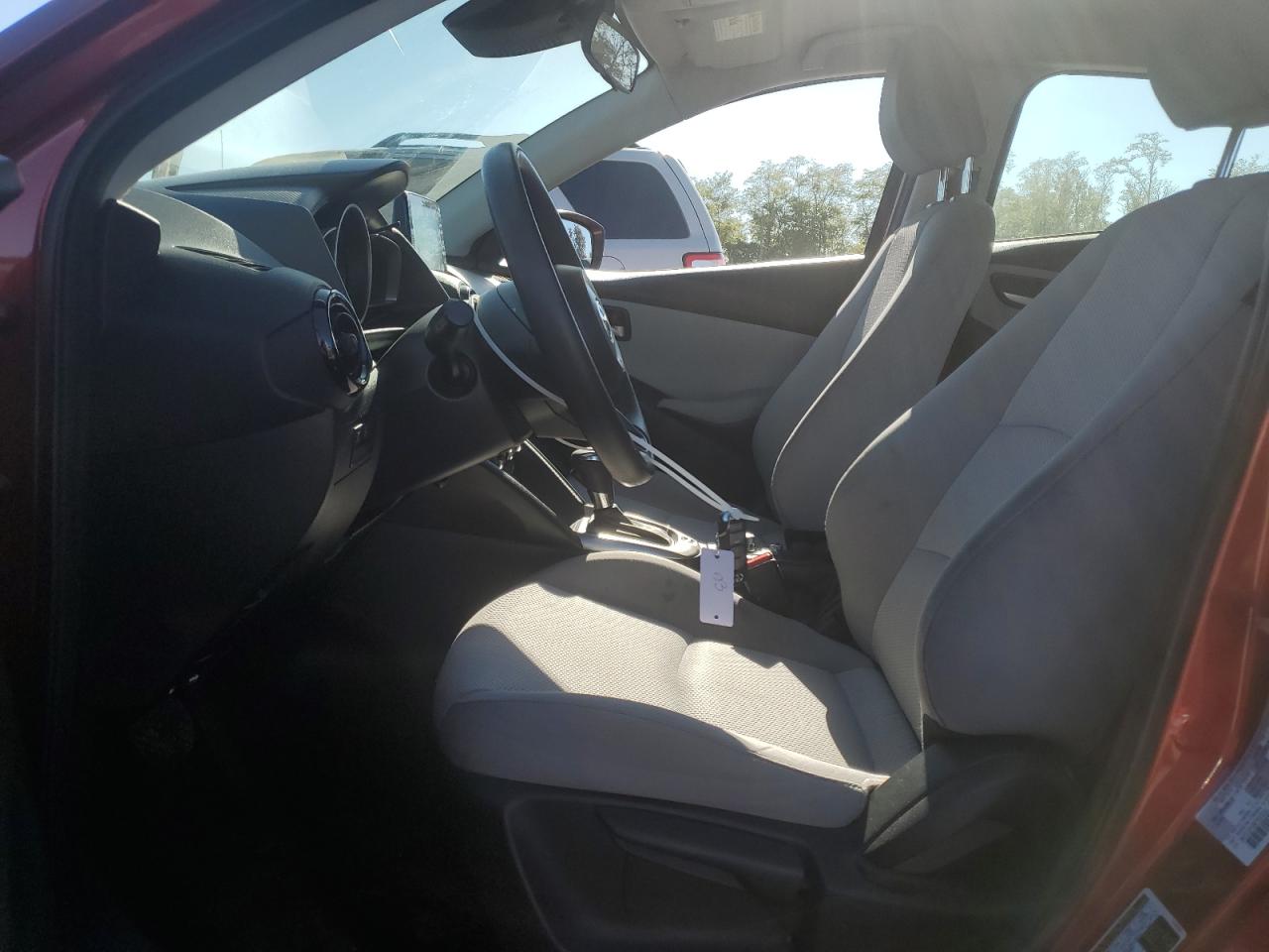 2019 Toyota Yaris VIN 3MYDLBYV9KY523290 Copart auction photo, rear end damage thumbnail 7