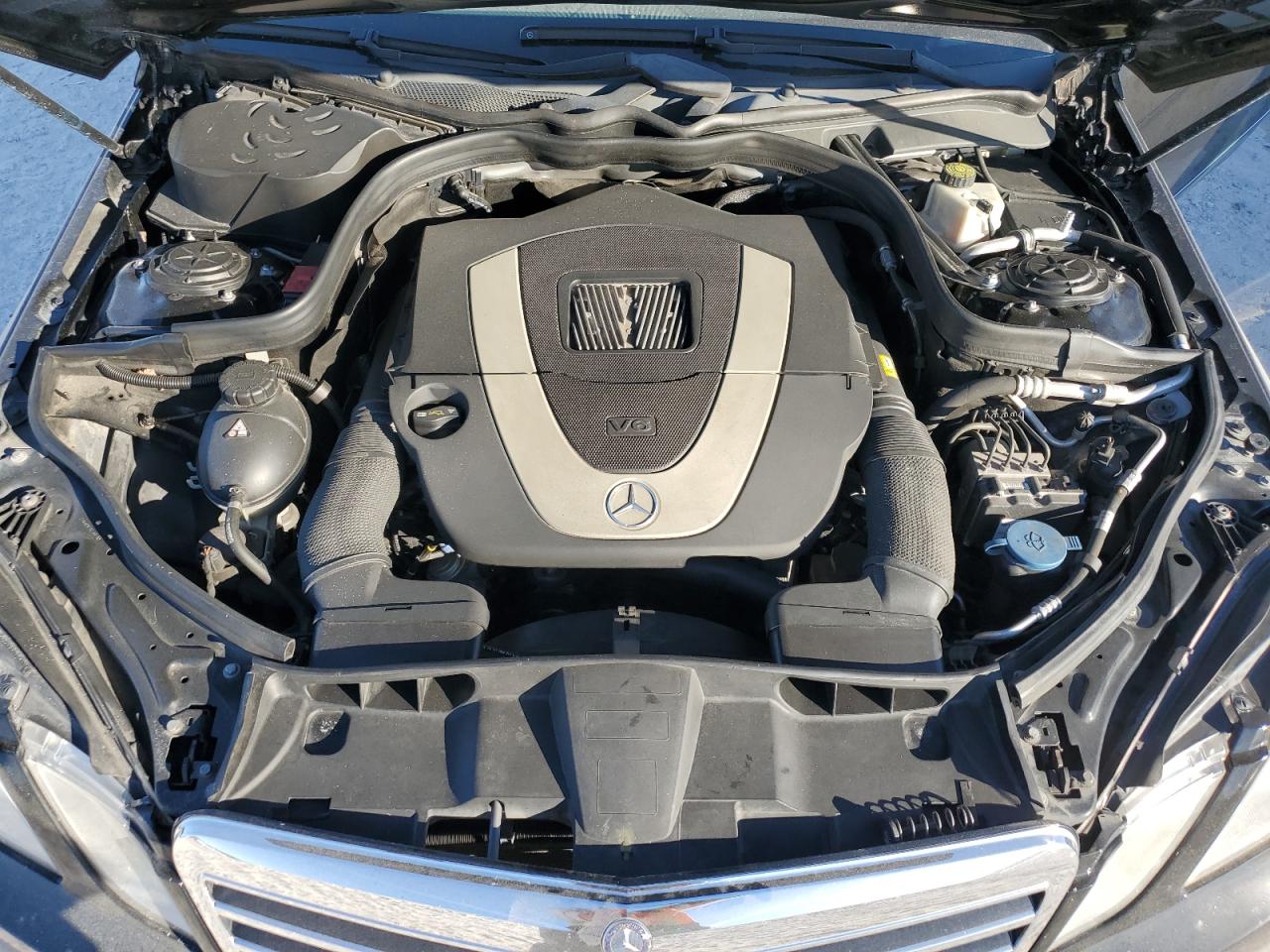 2010 Mercedes-Benz E-klasse VIN WDDHF8HB8AA101746 Copart auction photo, rear end / minor dent/scratches damage thumbnail 11