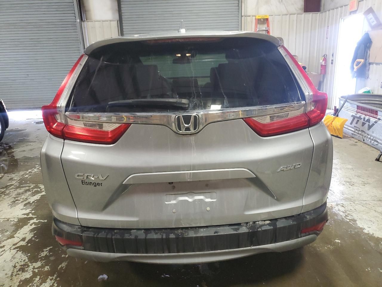 2018 Honda CR-V VIN 7FARW2H80JE076739 Copart auction photo, side damage thumbnail 6