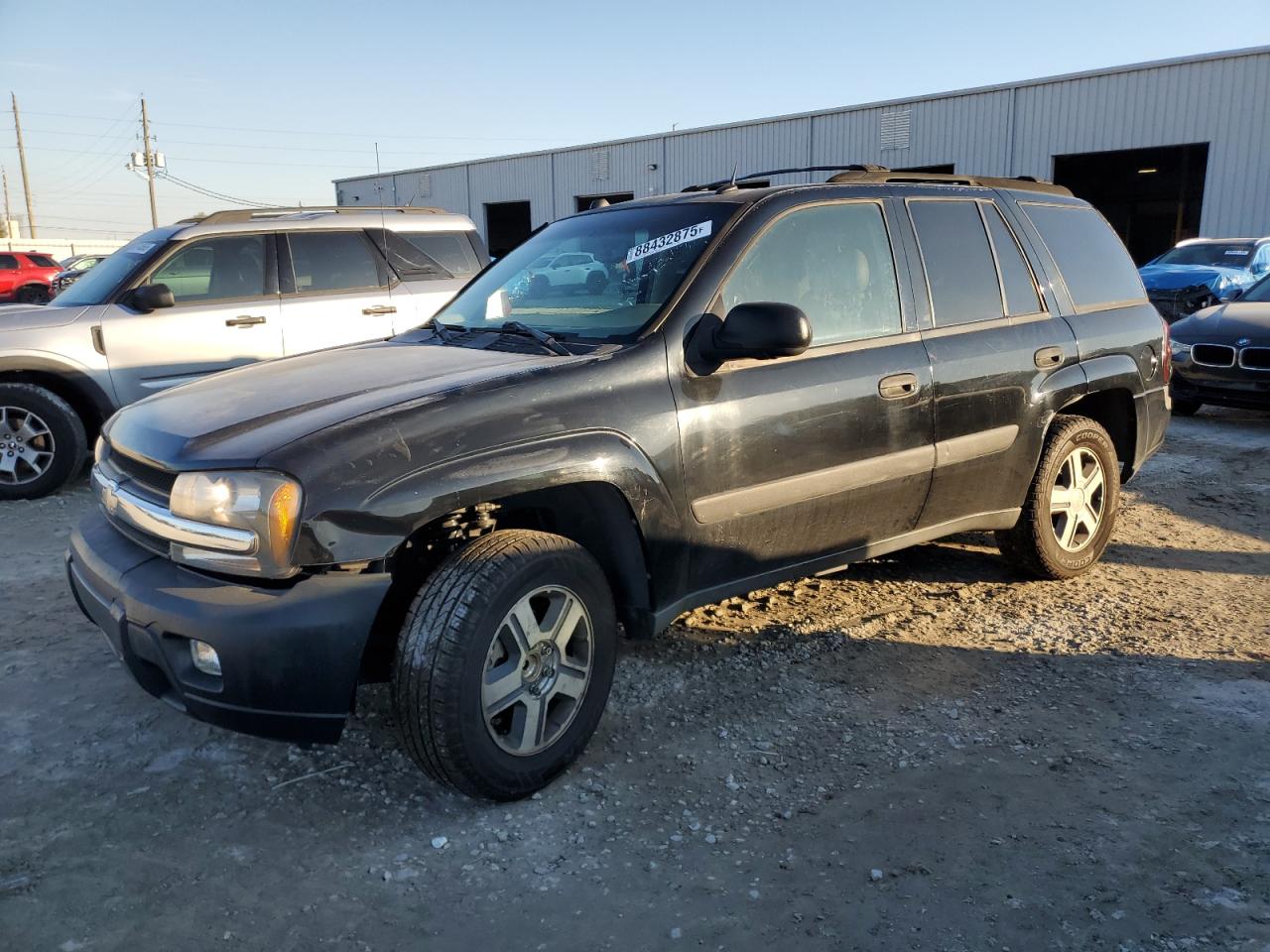 2005 Chevrolet TrailBlazer VIN 1GNDT13S452295618