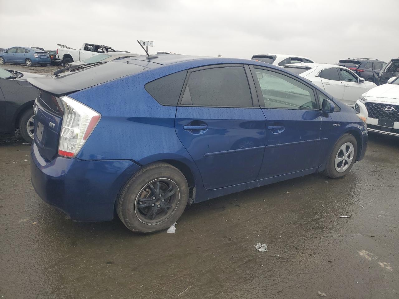 2011 Toyota Prius VIN JTDKN3DU6B1471270 Copart auction photo, rear end damage thumbnail 3