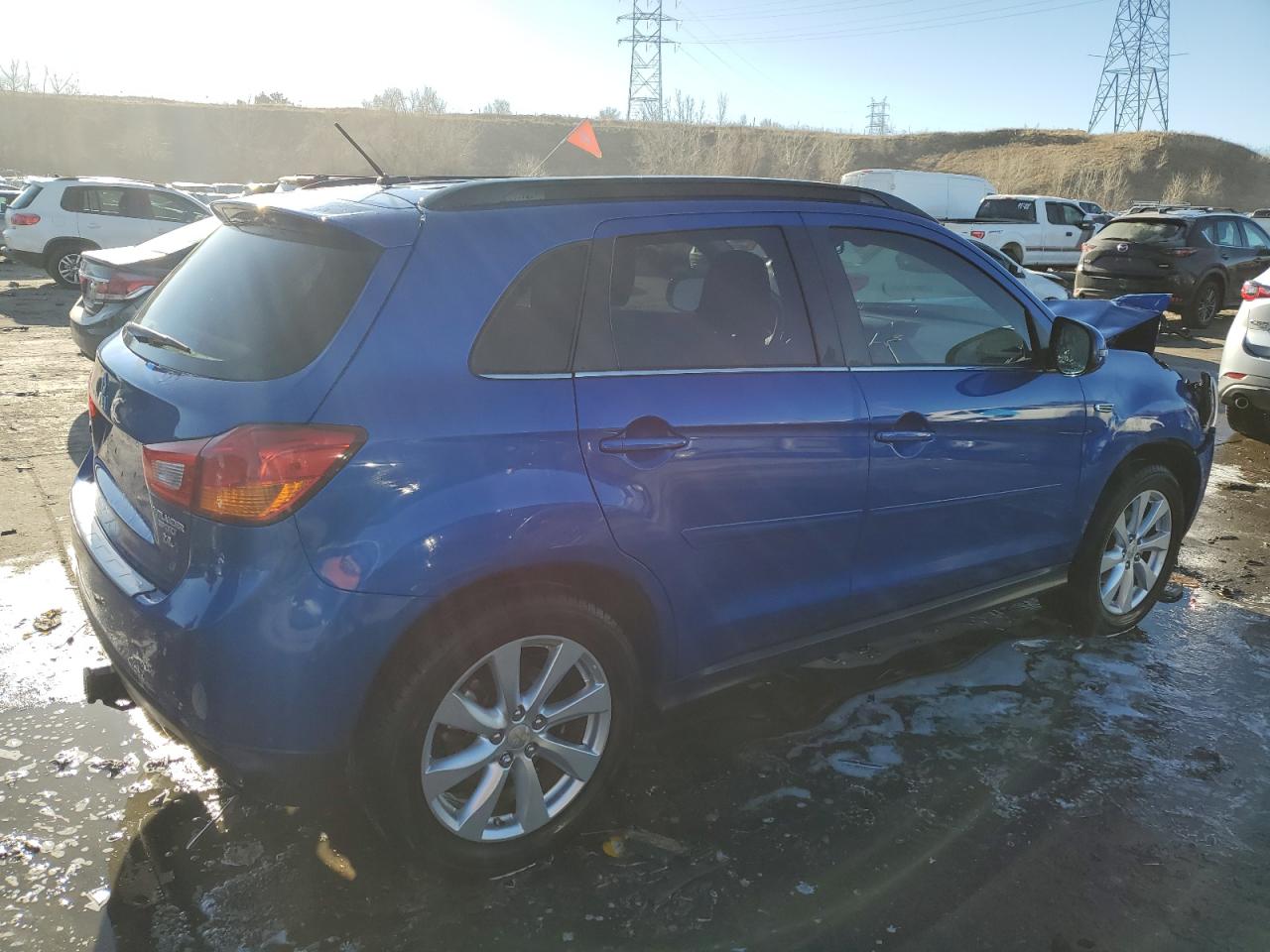 2015 Mitsubishi Outlander VIN 4A4AP4AW3FE025537 Copart auction photo, front end damage thumbnail 3