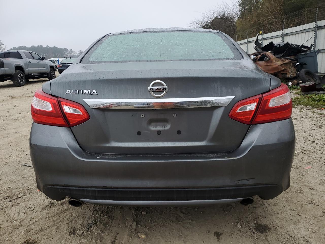 2017 Nissan Altima VIN 1N4AL3AP2HC190960 Copart auction photo, front end / minor dent/scratches damage thumbnail 6