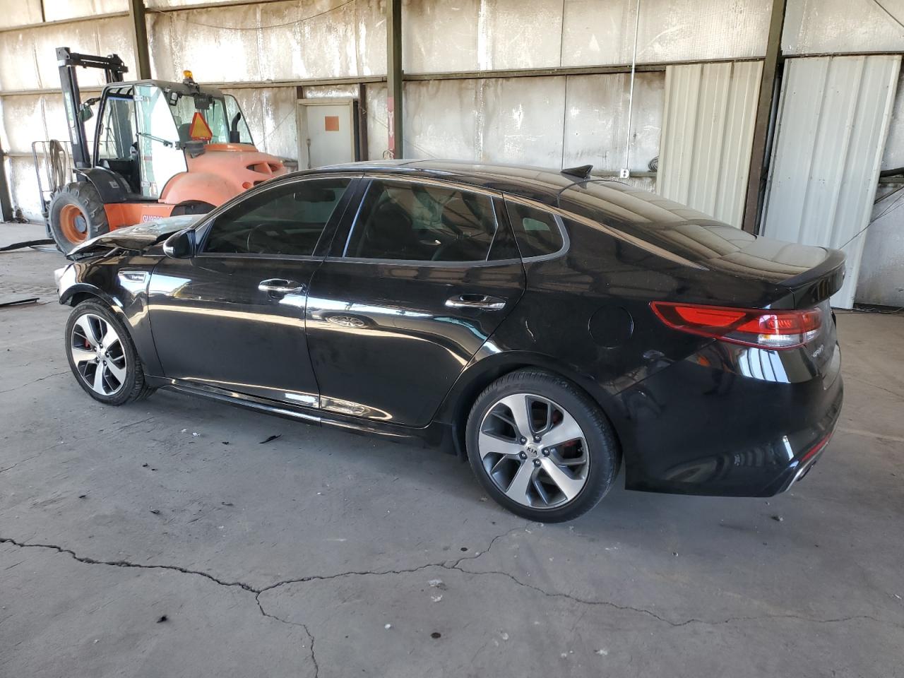 2018 KIA Optima VIN 5XXGW4L27JG217207 Copart auction photo, front end damage thumbnail 2