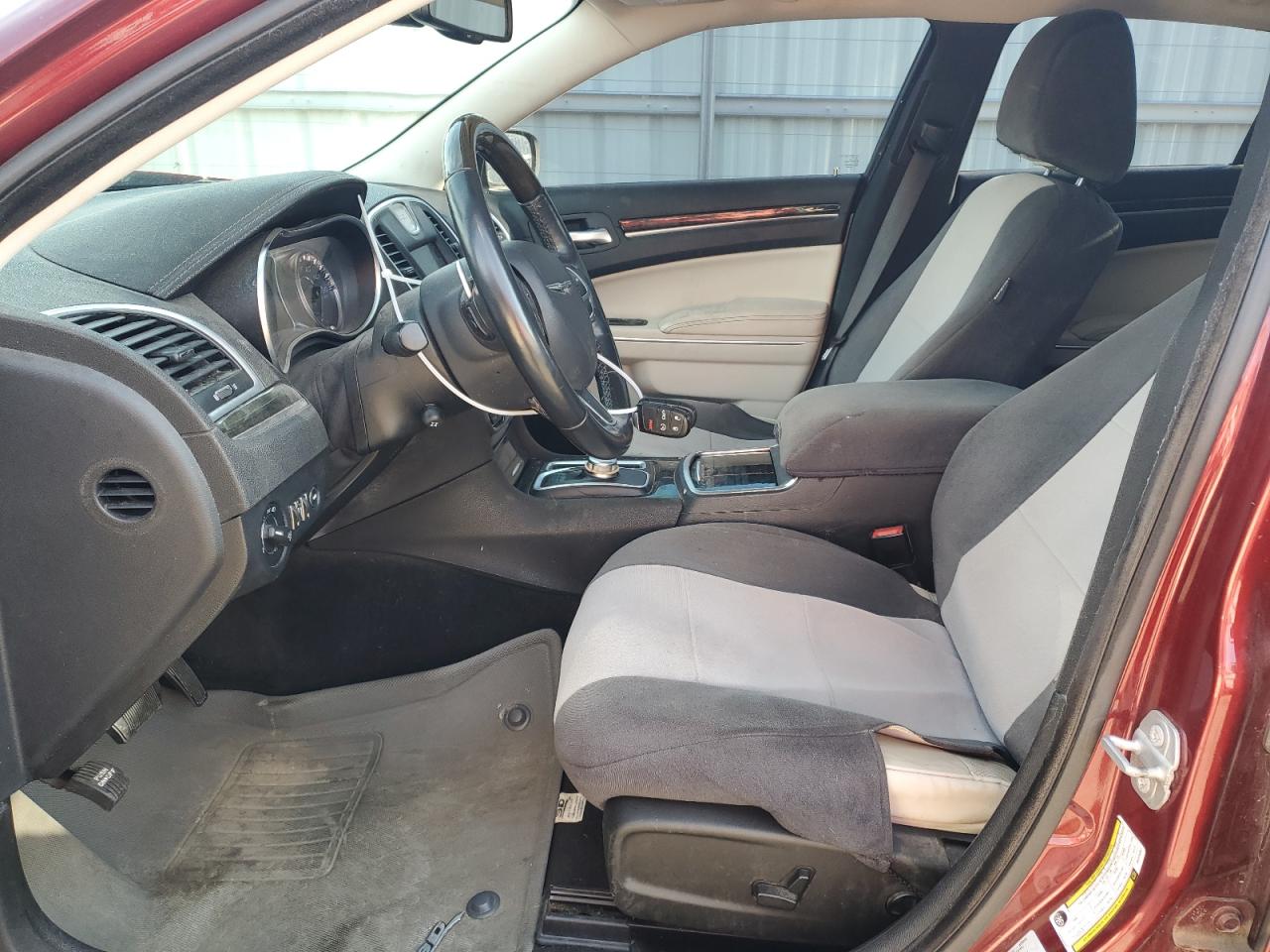 2016 Chrysler 300 VIN 2C3CCAET1GH220397 Copart auction photo, front end damage thumbnail 7