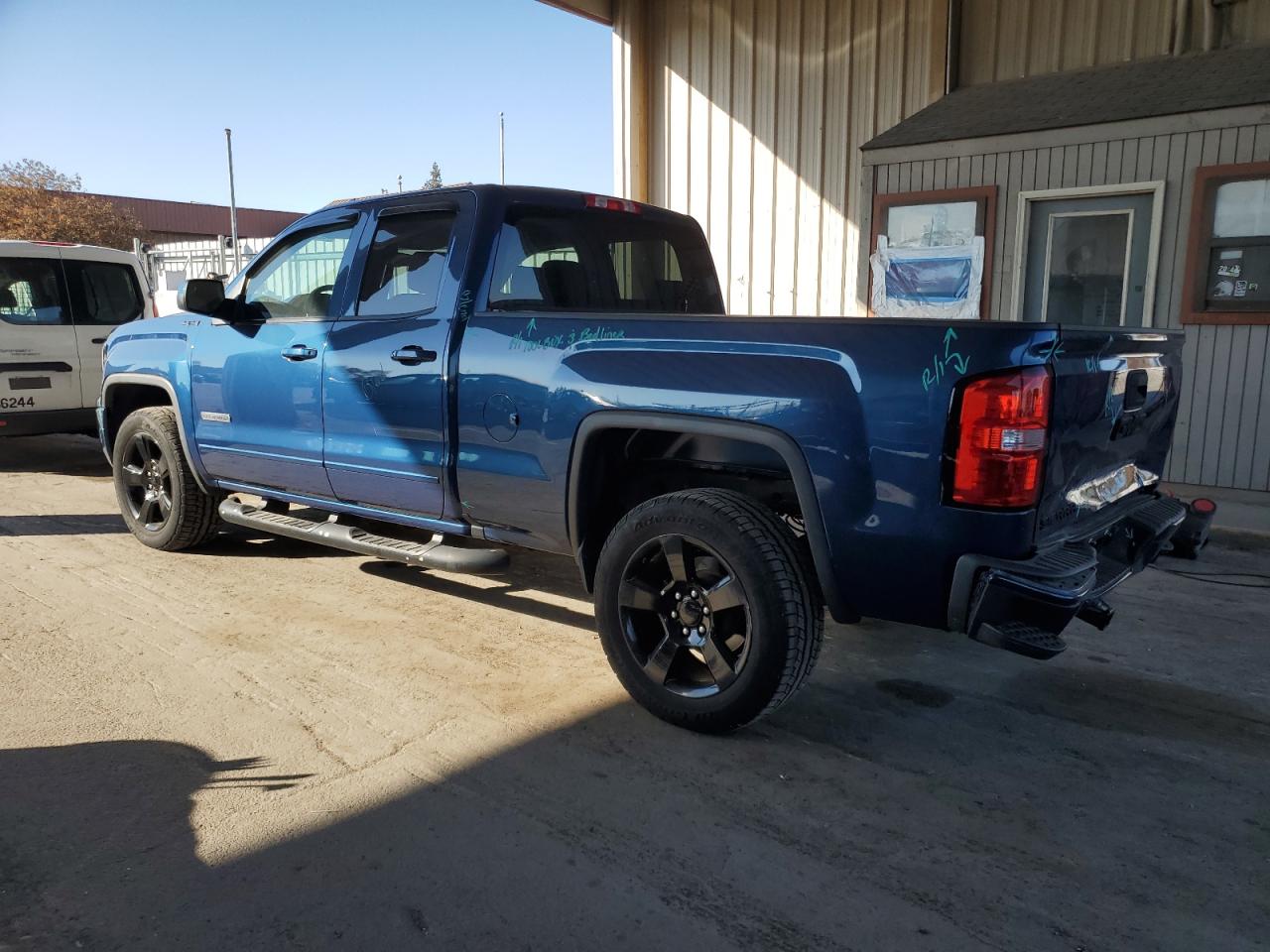 2016 GMC Sierra VIN 1GTV2LEC5GZ288155 Copart auction photo, front end / rear end damage thumbnail 2