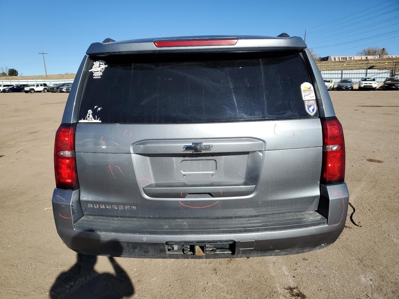 2019 Chevrolet Suburban VIN 1GNSKHKC6KR386518 Copart auction photo, front end / side damage thumbnail 6
