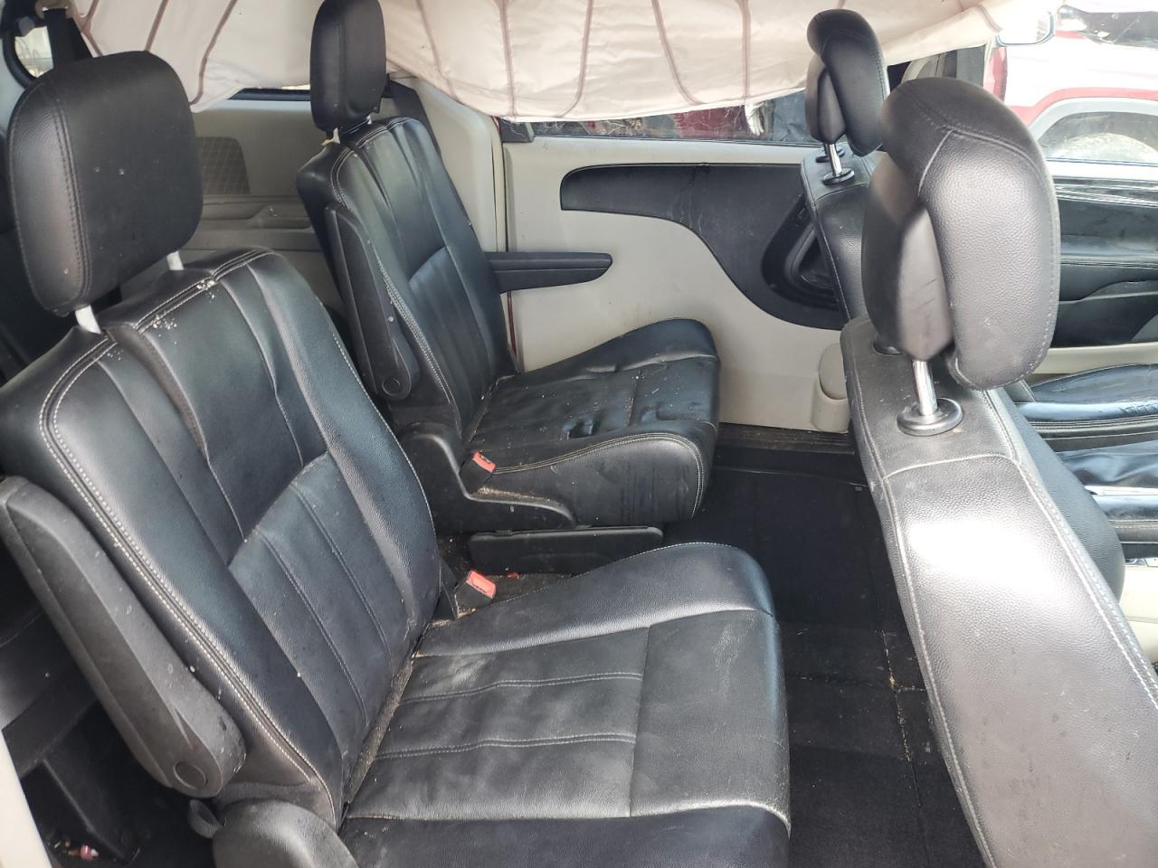 2015 Chrysler Town & Country VIN 2C4RC1BG5FR564840 Copart auction photo, side / rear end damage thumbnail 11