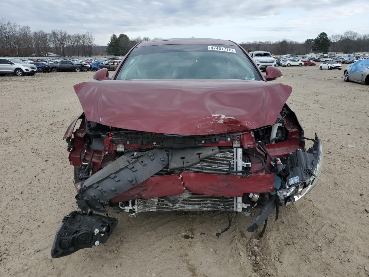 2017 Buick Regal VIN 2G4GL5EX4H9144009 Copart auction photo, front end / minor dent/scratches damage thumbnail 5