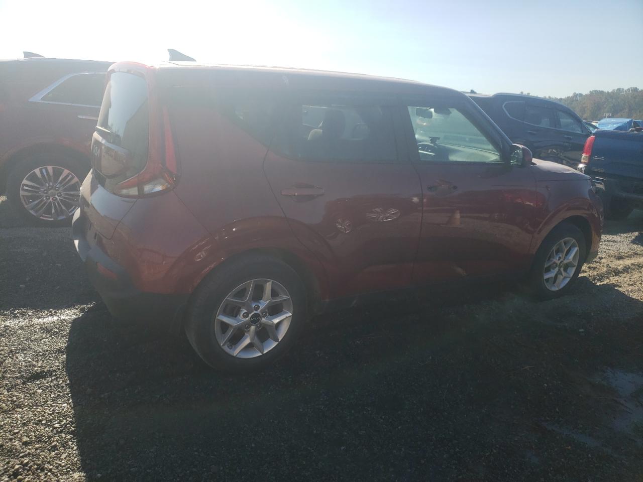 2022 KIA Soul VIN KNDJ23AU7N7837165 Copart auction photo, minor dent/scratches damage thumbnail 3