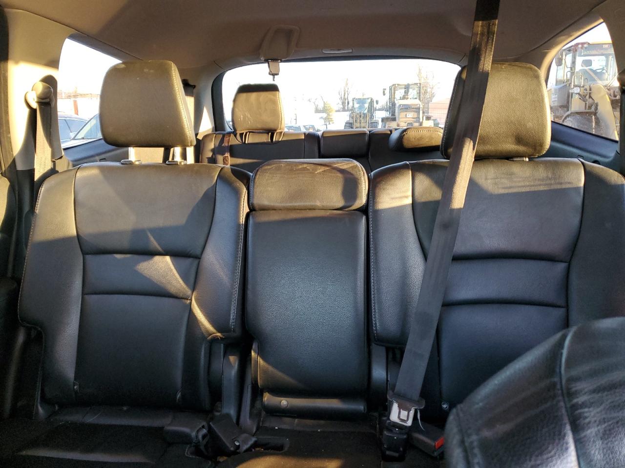 2017 Honda Pilot VIN 5FNYF6H59HB011225 Copart auction photo, front end / side damage thumbnail 10