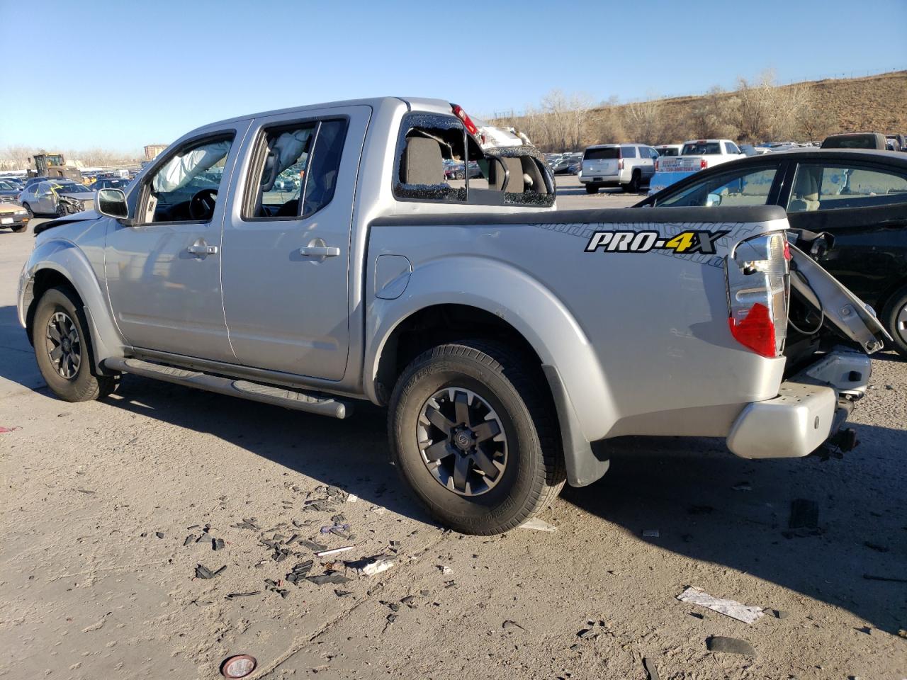 2017 Nissan Navara (Frontier) VIN 1N6AD0EV2HN767812 Copart auction photo, rear end / rollover damage thumbnail 2