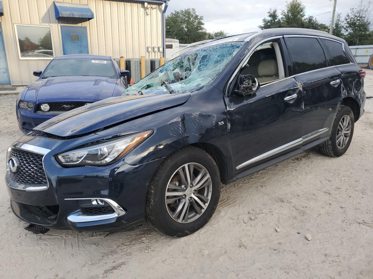2020 Infiniti QX60 VIN 5N1DL0MM5LC510557