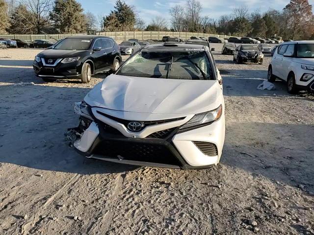 2019 Toyota Camry VIN 4T1B61HK4KU235088 Copart auction photo, rollover damage thumbnail 11